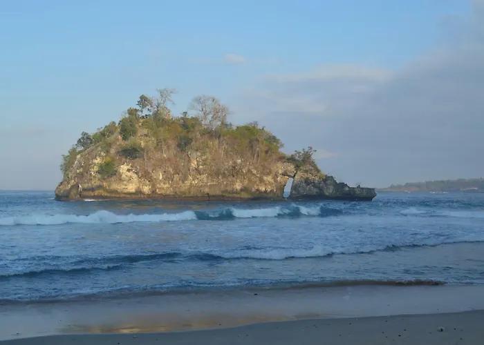 منتزه العطل Nyuh Gading Nusa Penida