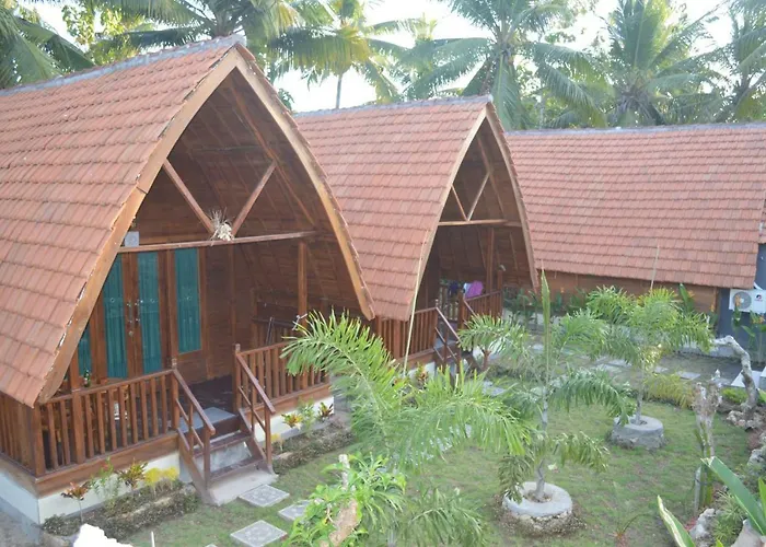 ホリデーパーク Nyuh Gading Nusa Penida 2*
