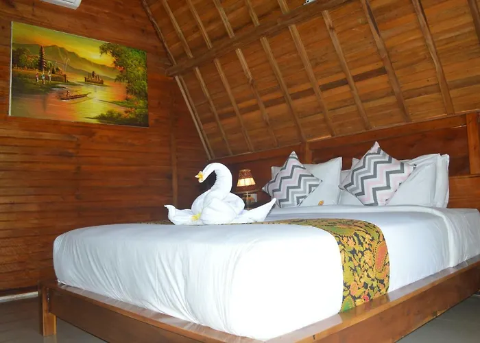 ホリデーパーク Nyuh Gading Nusa Penida 2*
